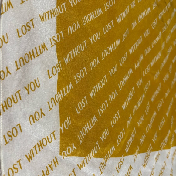 Madewell Bandana Scarf - Picture 5 of 7